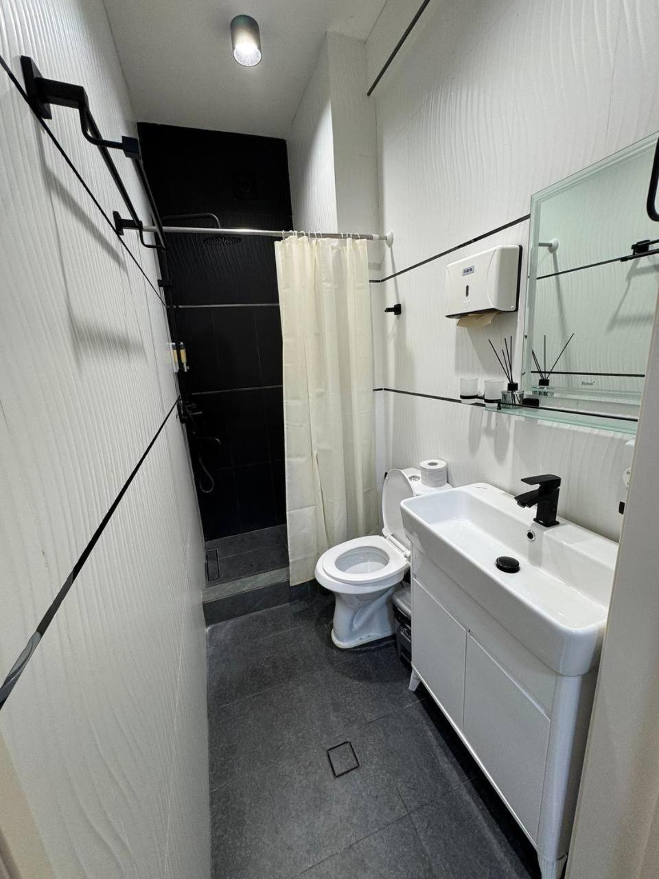 Istanbul Hotel Tashkent Bagian luar foto